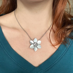 Mini šupinový květ - přívěsek