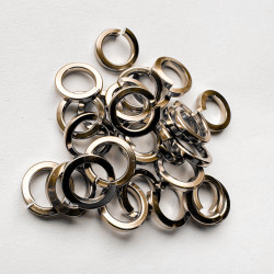 6,6/1,6 50ks Šampaňské hranaté