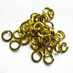 6,6/1,6 50ks Žluté hranaté