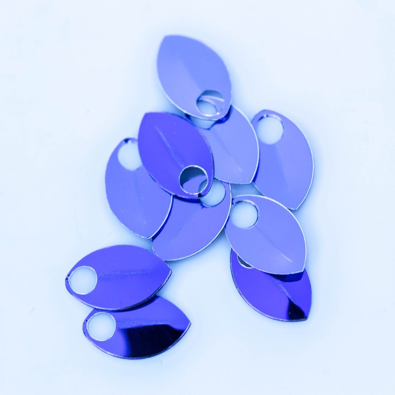 Šupiny mikro fialové